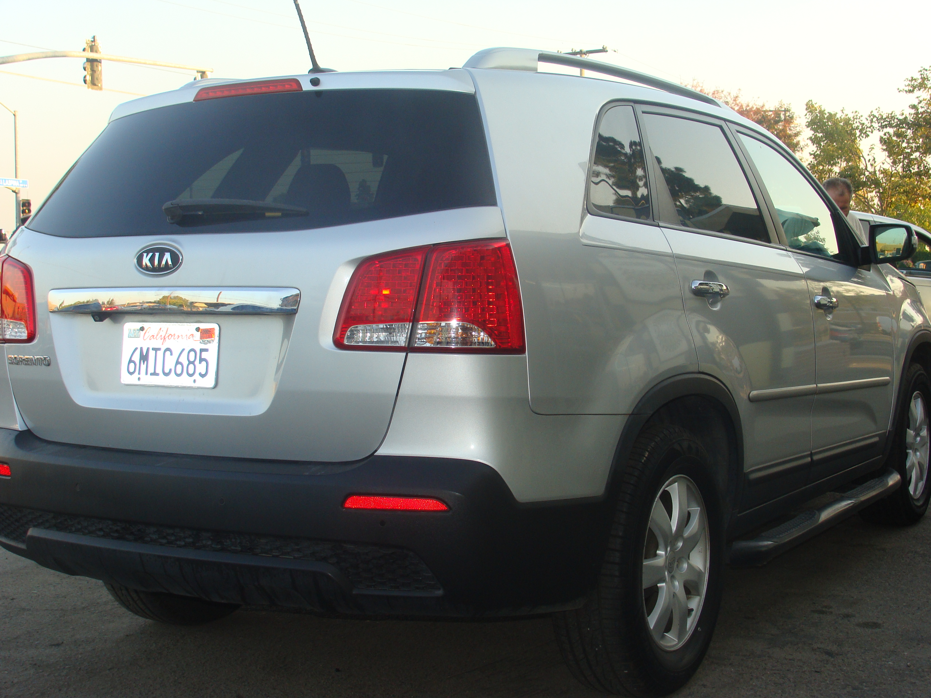 2011 KIA SORENTO LX 4 CYLINDERS 78K MILES CLEAN CARFAX