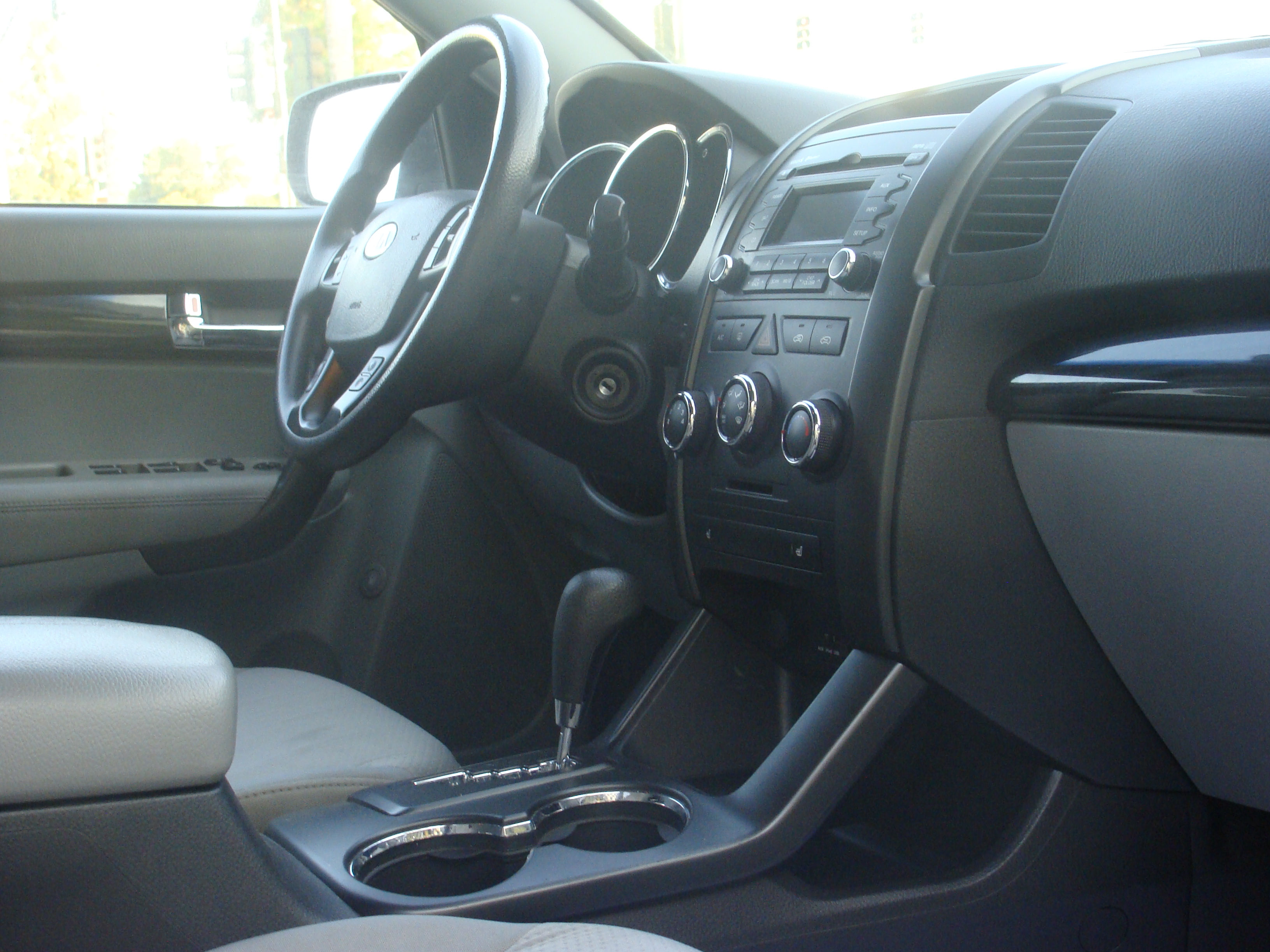 2011 KIA SORENTO LX 4 CYLINDERS 78K MILES CLEAN CARFAX